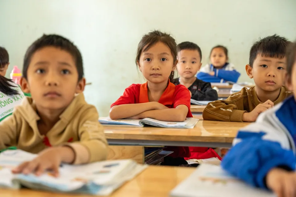 Giáo viên đứng lớp